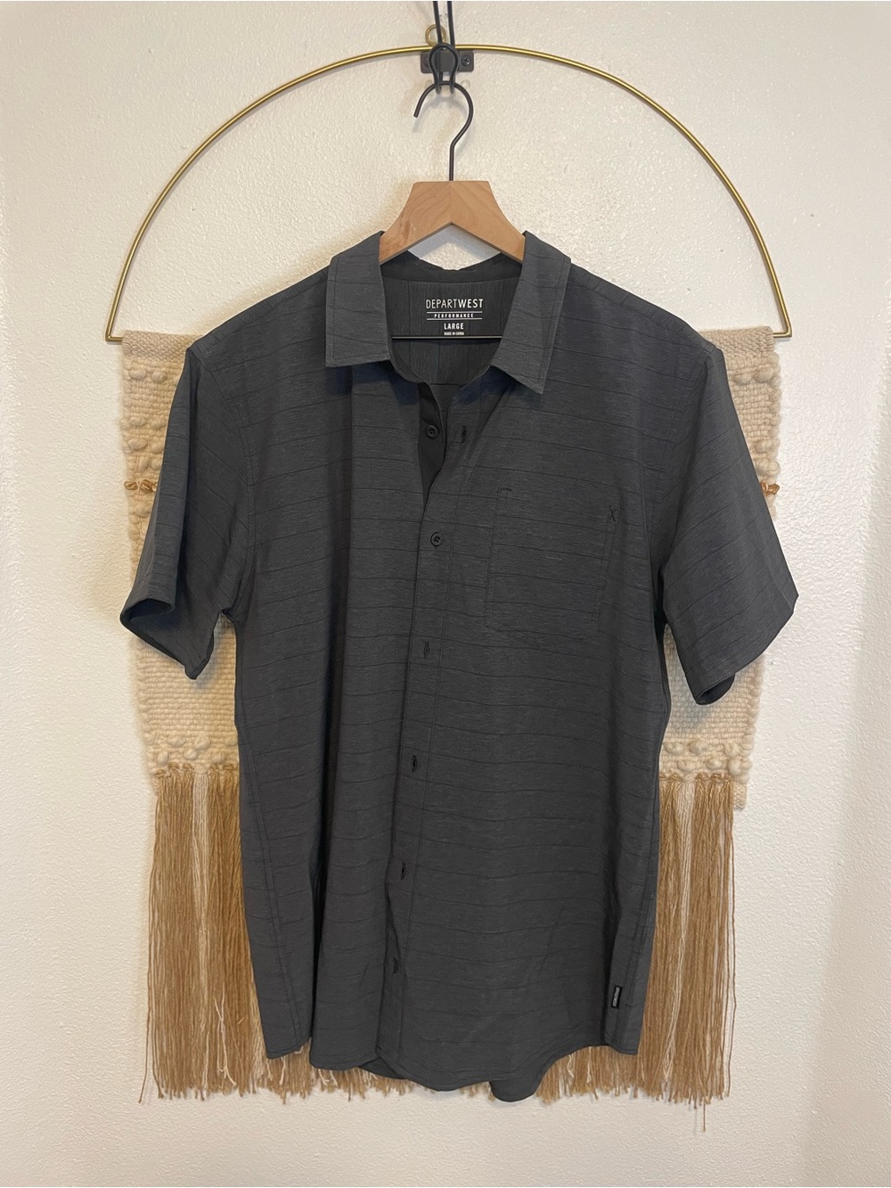 The Buckle Departwest Men's Short-Sleeve Button-Up Shirt in Charcoal Stripe L